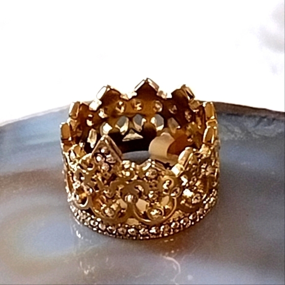 Queen Crown Ring Hypoallergenic Stainless Steel Size 9 Ring - Picture 4 of 11